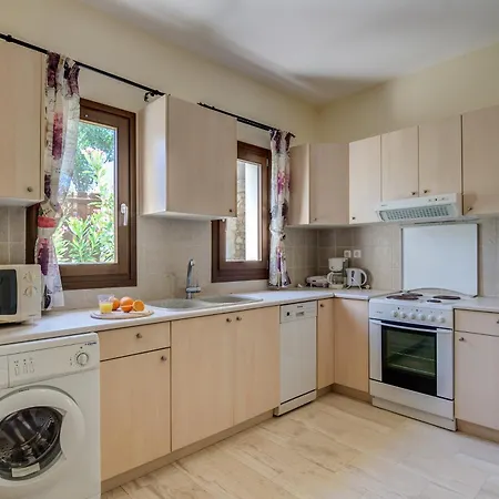Crete Essence - Lagkada Villa